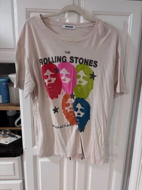 Daydreamer Cream Logo Tag Cotton Tee